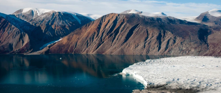 10 gruende warum ostgroenland das perfekte ziel fuer eine expeditionskreuzfahrt istscoresbysund 1500x630