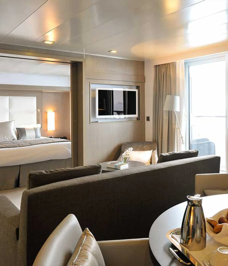 Laustral prestige suite deck 6laustral prestige suite thumbnail@2x