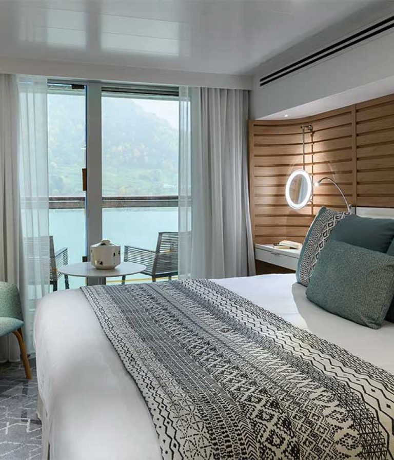 Le dumont durville prestige kabine deck 4le laperouse prestige kabine thumbnail@2x