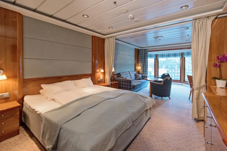 Ms trollfjord grand suite kategorie mgms trollfjord expedition suite hgr 130058 1920 photo agurtxane concellon