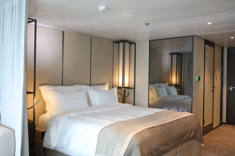 Scenic eclipse veranda suite a deck 8scenic eclipse verandah suite 2 min