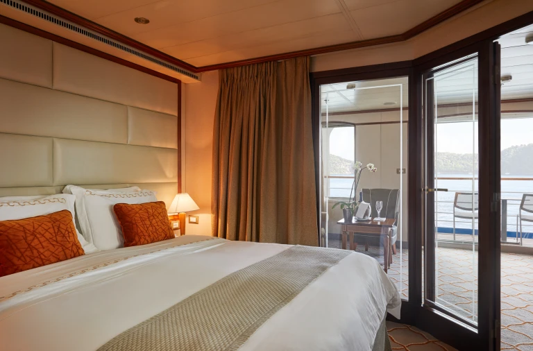 Silver whisper medallion suitesilverseawhispermedallionsuite@fortlauderdale3263 scaled