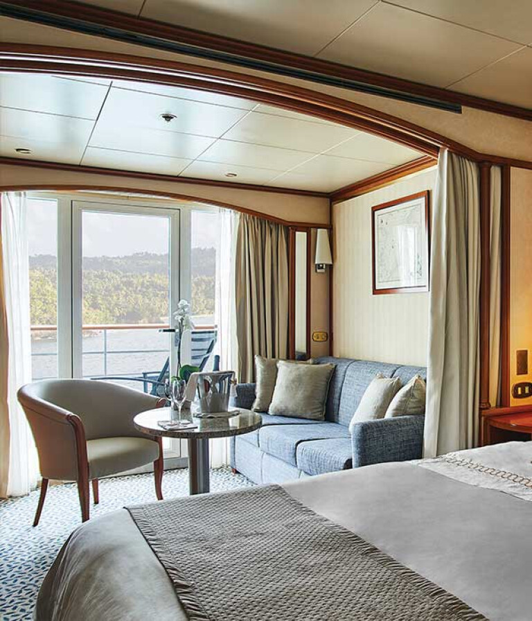 Silver wind deluxe veranda suitesilver wind deluxe veranda suite thumbnail@2x