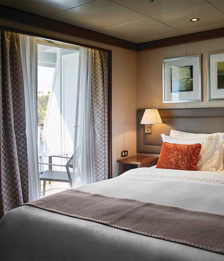 Silver wind medallion suitesilver wind medallion suite thumbnail@2x