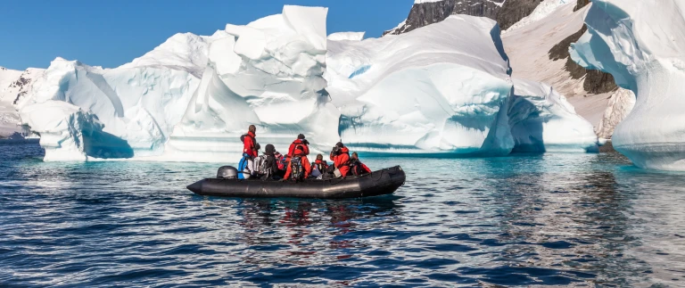 Antarktis explorer entdeckung des 7 kontinents mit kap hoorn und diego ramirezshutterstock 1189889803 scaled aspect ratio 1500 630 3 scaled