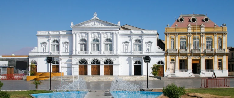 Berauschende westkueste suedamerikasiquique aspect ratio 1500 630