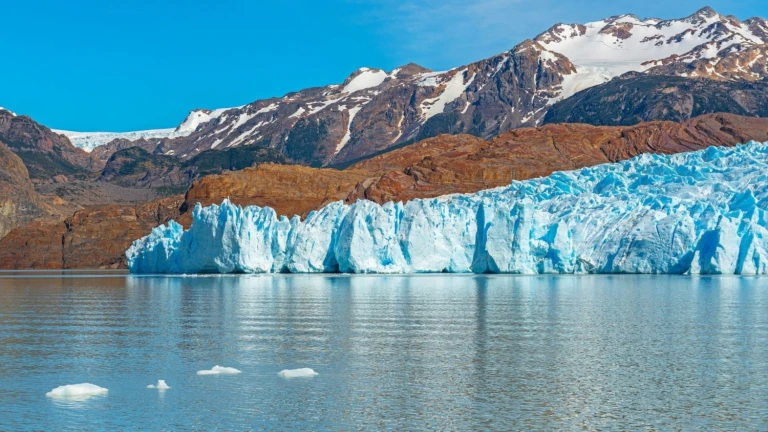 Expedition chilenische fjorde gignatisches bilderbuch der evolution mit hapag lloyd cruisestorres del paine grey gletscher