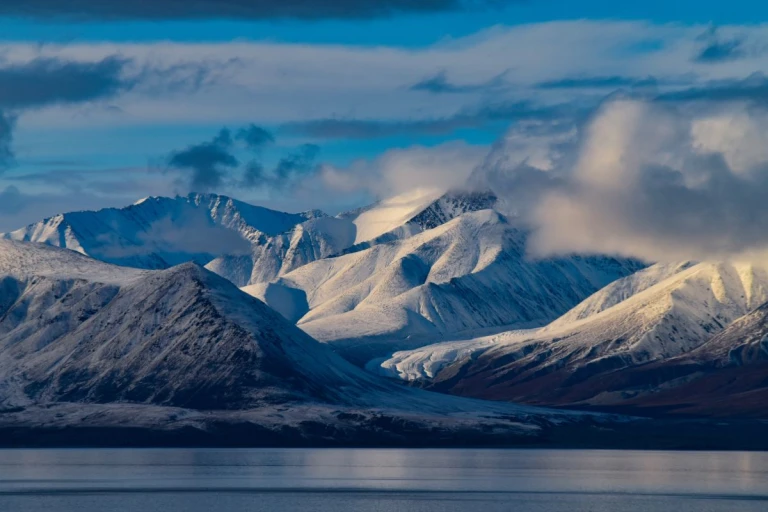 Expedition kanadische arktis und nordgroenland wunder und wagnis des hohen nordens hanseatic nature von kangerlussuaq nach kangerlussuaqshutterstock 704607751