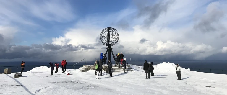 Expeditions seereise zu den nordlichtern ab amsterdamalexandra von gutthenbach lindau  norway 2216667 1920 aspect ratio 1500 630