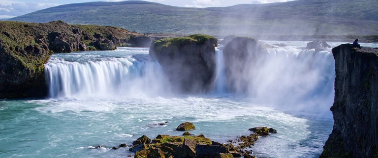 Faeroeer inseln island spitzbergen eine arktische insel expeditioniceland 1762760 1920 aspect ratio 1500 630 1