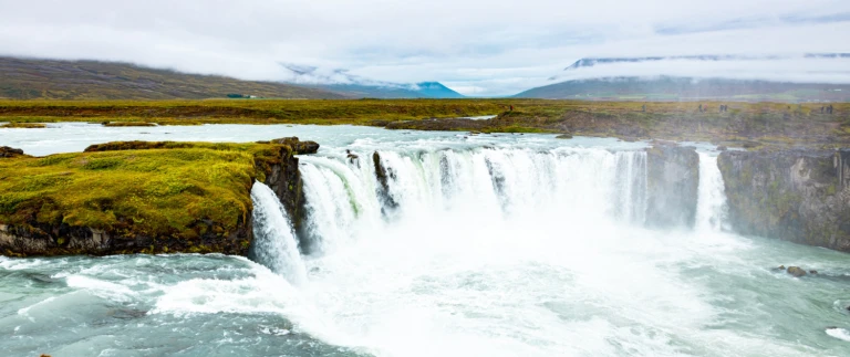 Islandumrundung intensiv mit scenic eclipse0k1a7609 aspect ratio 1500 630