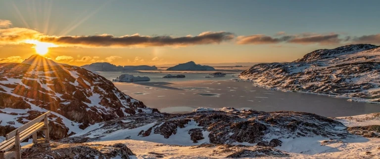 Kurs auf die ultimative thule regioneisberge groenland 17 aspect ratio 1500 630