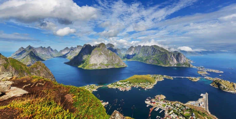 Legendaere norwegische fjordwelt ms europa 2 von hamburg nach hamburgnorwegen lofoten inselwelt