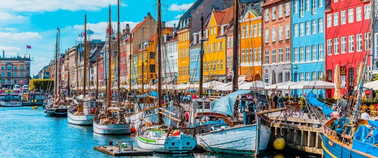 Metropolen und zarenpalaeste an der ostseekopenhagen nyhavn aspect ratio 1500 630 1684140401