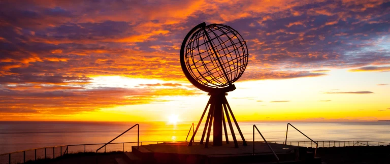 Norwegens fjorde und das nordkap ms europa 2 von hamburg nach kiel mit hapag lloyd cruisesnordkap norwegen shutterstock aspect ratio 1500 630