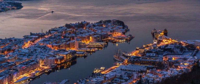 Ozean kreuzfahrt bergen helsinki le commandant charcotbergen winter aspect ratio 1500 630