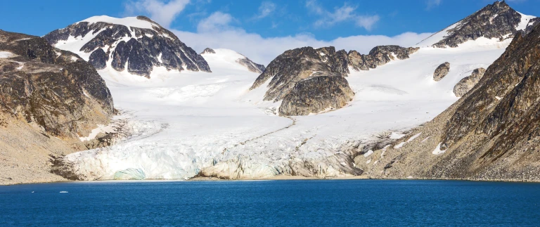 Spitzbergen explorer wildtiermetropole der arktisspbg 20190809 143207 scaled aspect ratio 1500 630 scaled