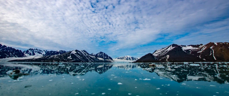 Spitzbergen groenland island perlen der arktisfjorde spitzbergen aspect ratio 1500 630 1