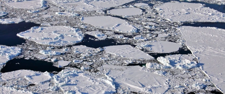 Transarktisches abenteuer die ueberquerung des nordpolsarktischer ozean packeis aspect ratio 1500 630