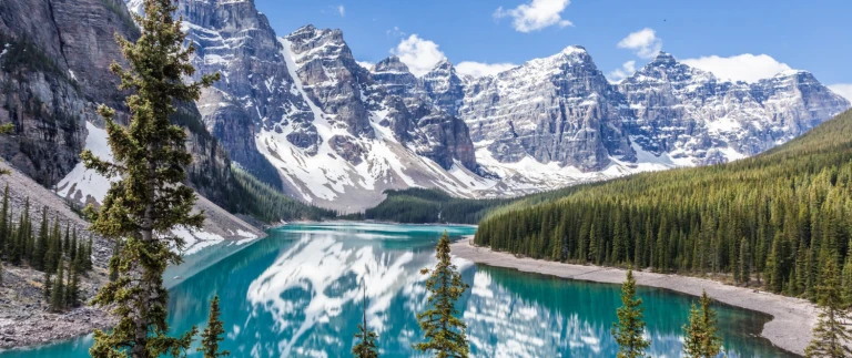 Von kanada ueber groenland und island bis nach hamburg ms hamburgshutterstock fjordlandschaft kanada aspect ratio 1500 630