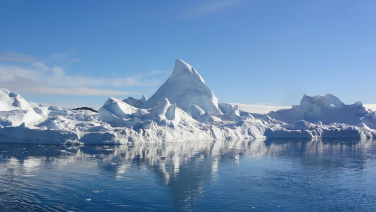 Von pol zu pol die ultimative expeditions seereiseeisberge groenland 4
