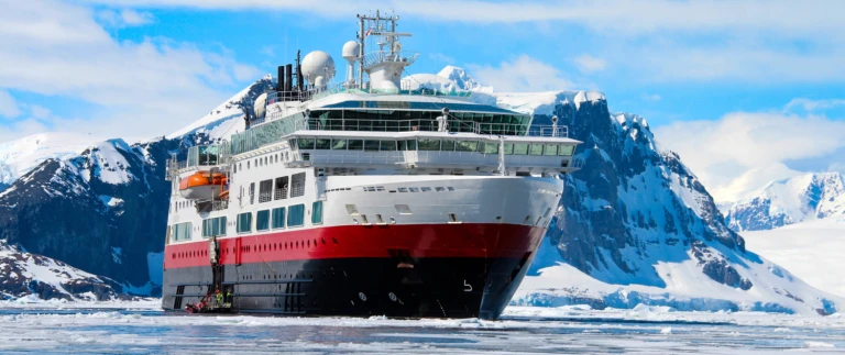 Zwischen den polen unsere epische expeditions seereise um die welt 2shutterstock 524775391 scaled aspect ratio 1500 630 scaled