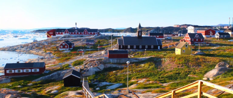 Alleinreisendeilulissat groenland shutterstock 1500x630