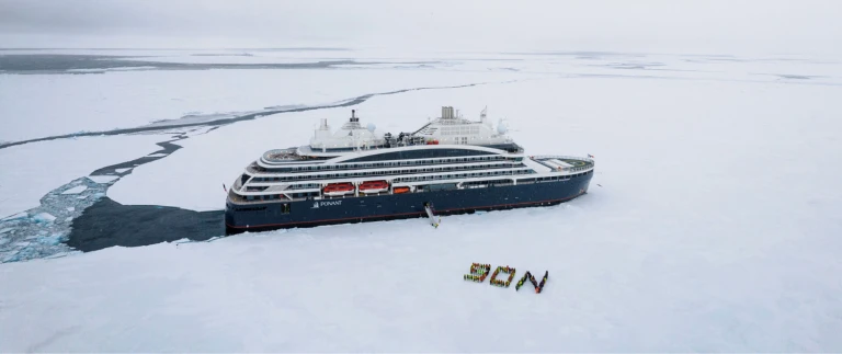 Nordpolvue aerienne cdt charcot(c)studioponant olivier blaud 41 1 r 1 1 1500x630 1684832836