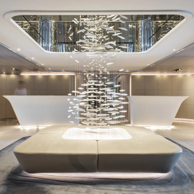 Le borealdsc 9354 y040717 athenes venise(c)ponant n.matheus scaled aspect ratio 295 295 3 768x768 1683786677