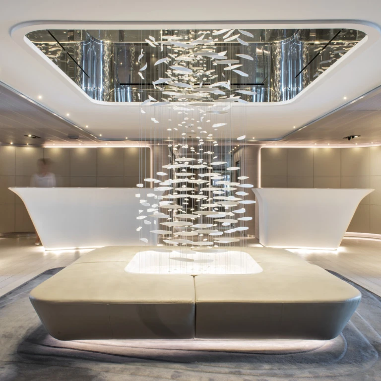 Le lyrialdsc 9354 y040717 athenes venise(c)ponant n.matheus scaled aspect ratio 295 295 768x768 1683786664