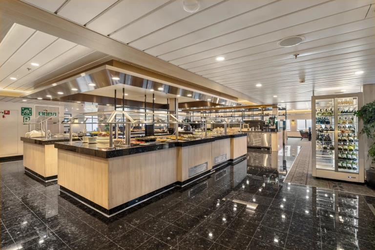 Aune ms spitsbergen 01 espen mills 38534716 photo espen mills