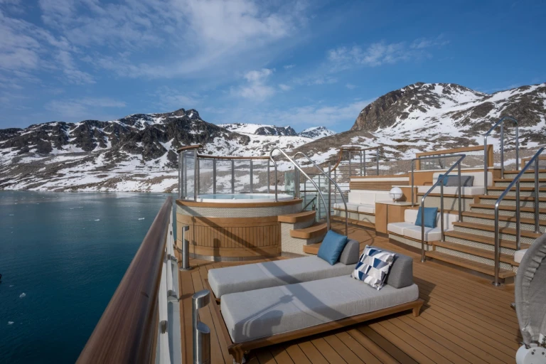 Ocean albatrospool deck 1 min