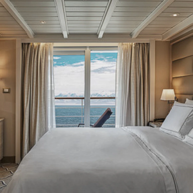 Silver cloudss8083 400x290 aspect ratio 295 295