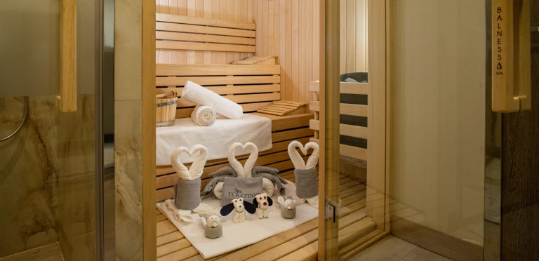 World explorerquark expeditions world explorer spa 4 scaled aspect ratio 295 143 scaled