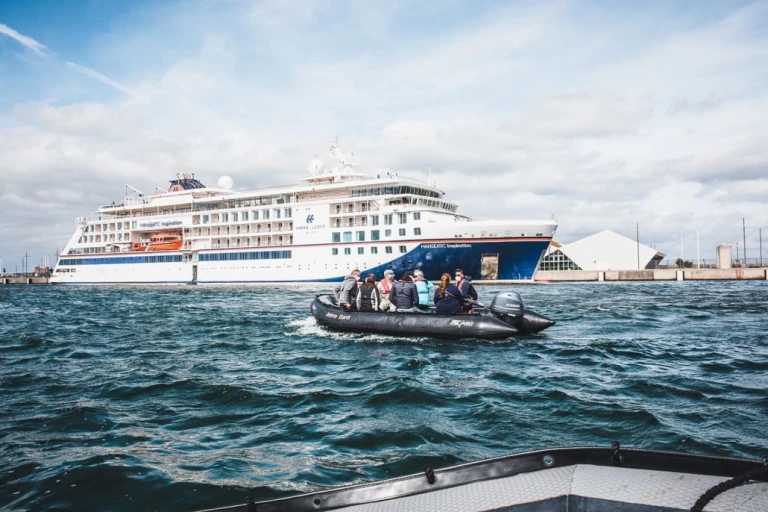 Virtueller vortrag talkrunde an bord der hanseatic nature 20 05 21 19uhr dauer ca 60 minutenhanseatic inspiration zodiac kopenhagen 2923495 webdownload 1280 1030x686