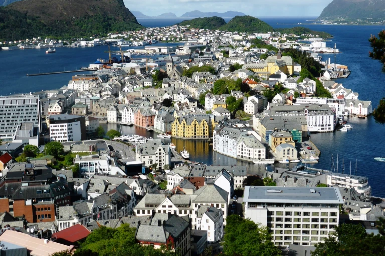 Alesund 1661671 1920