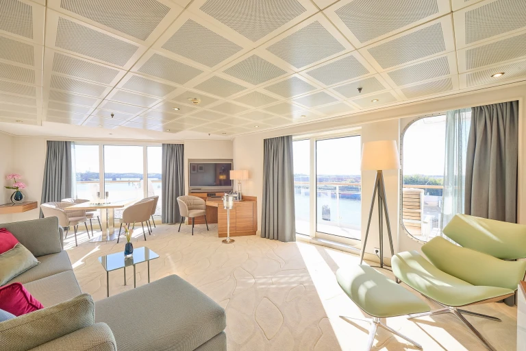 Ms europa grand penthouse kat 9 min