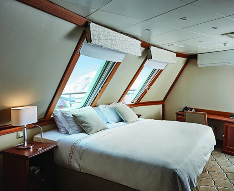 Discoverer Grand Suite