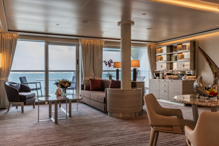 Silver nova gran suite.png